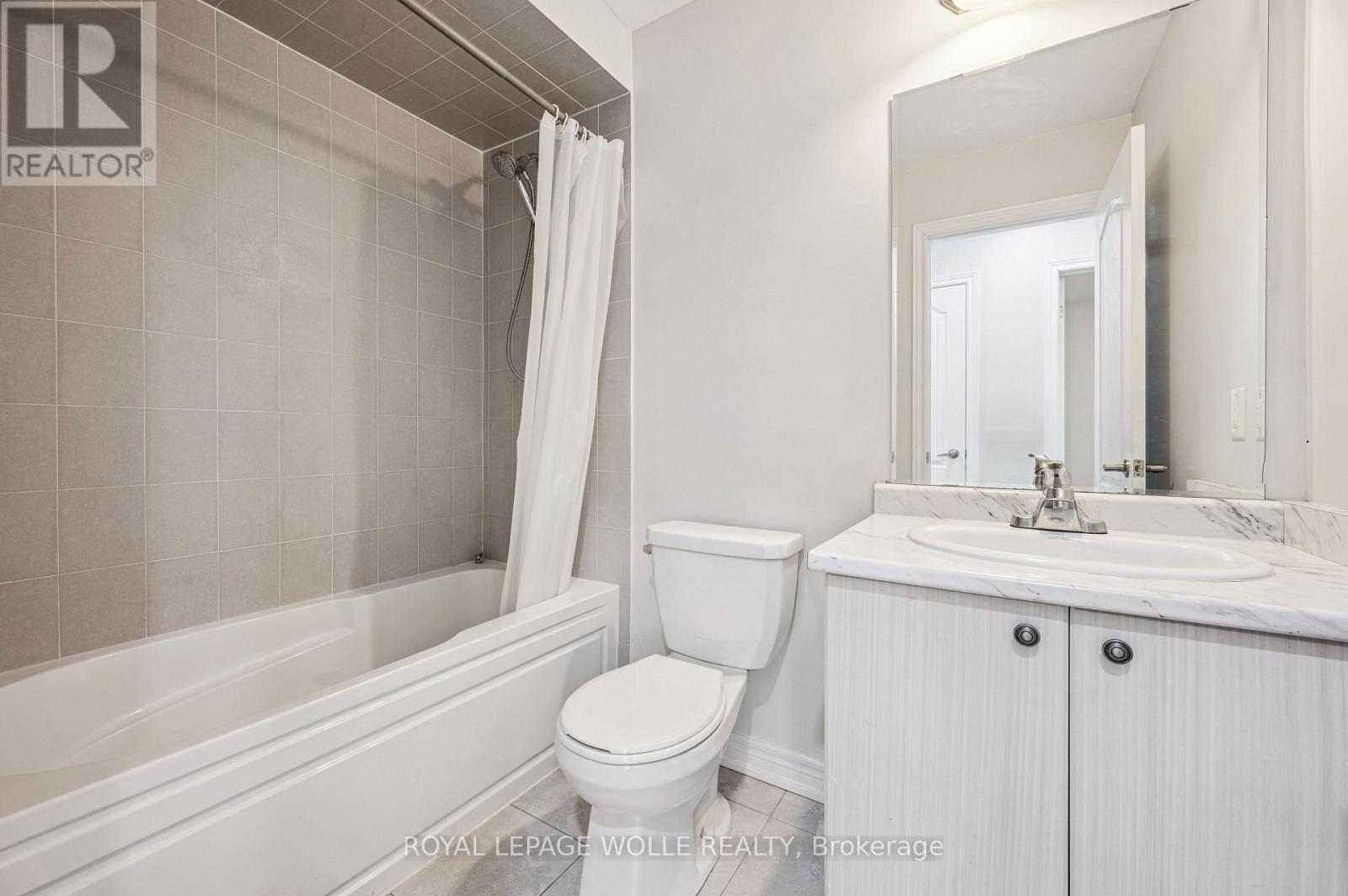 












390 LINDEN DRIVE

,
Cambridge,




Ontario
N3H0C6

