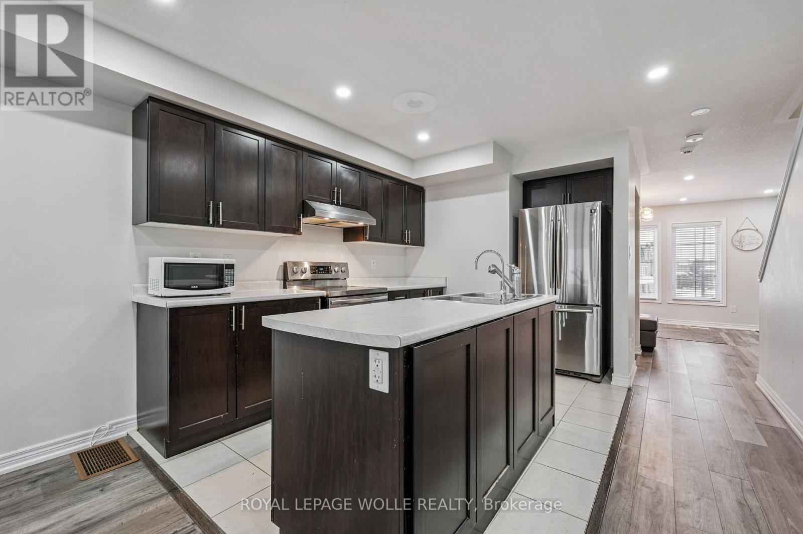 












390 LINDEN DRIVE

,
Cambridge,




Ontario
N3H0C6

