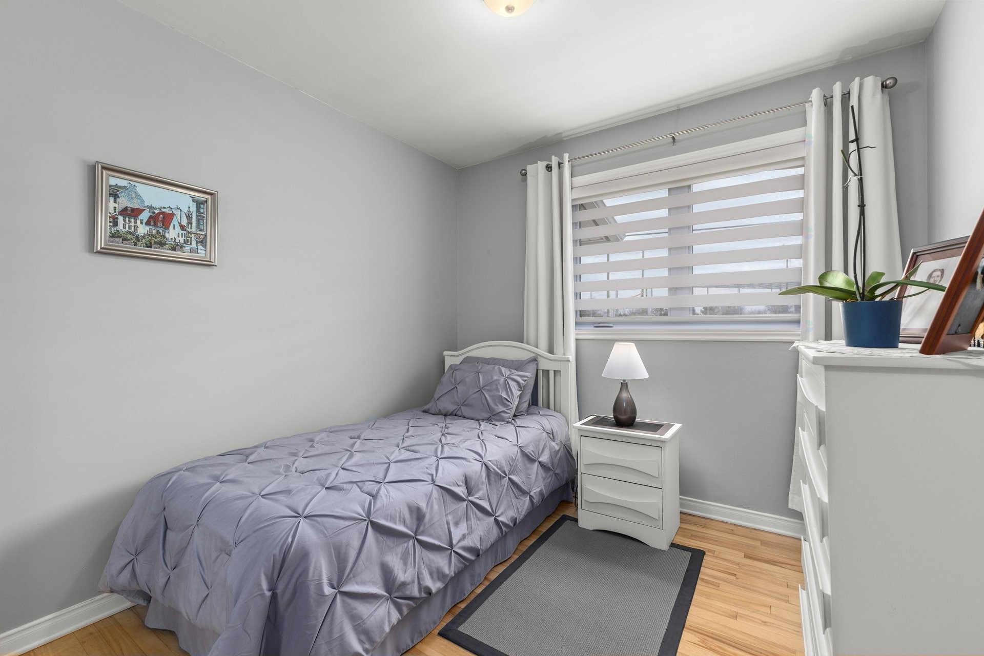 









215


Rue Shamrock

,
Pincourt,




QC
J7V3W3

