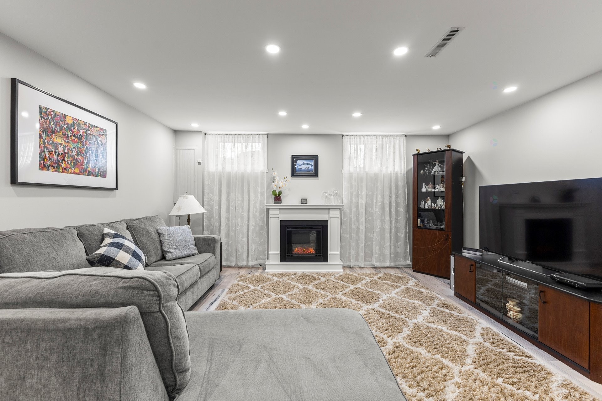 









215


Rue Shamrock

,
Pincourt,




QC
J7V3W3

