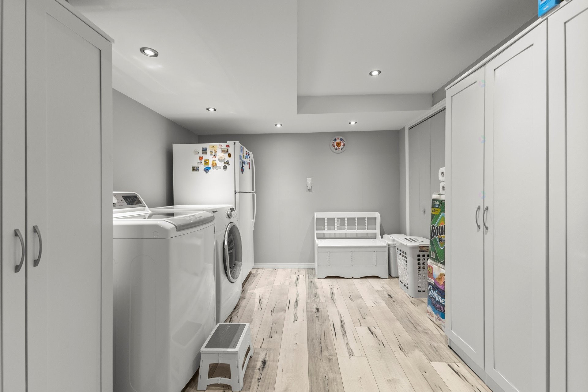 









215


Rue Shamrock

,
Pincourt,




QC
J7V3W3


