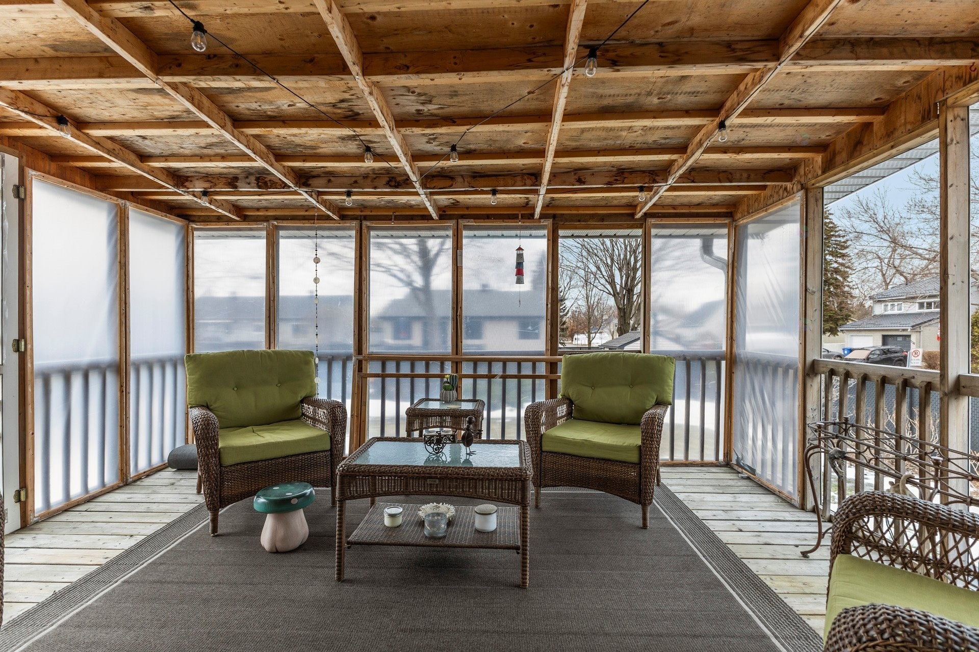 









215


Rue Shamrock

,
Pincourt,




QC
J7V3W3

