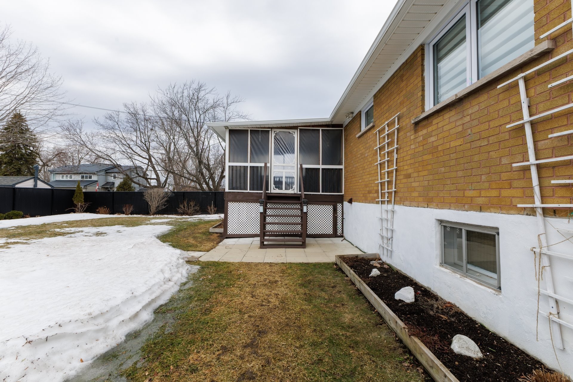 









215


Rue Shamrock

,
Pincourt,




QC
J7V3W3


