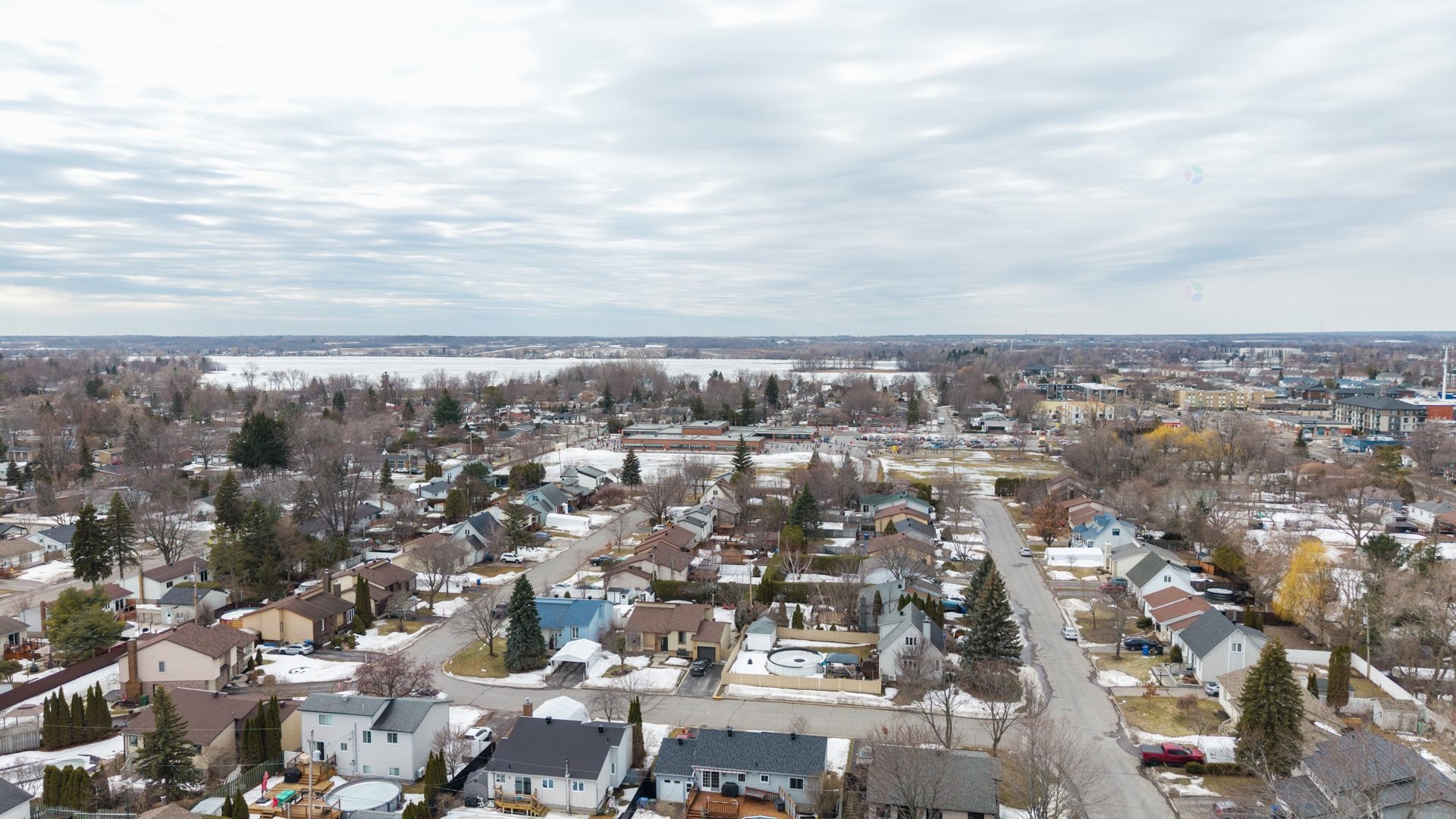 









215


Rue Shamrock

,
Pincourt,




QC
J7V3W3

