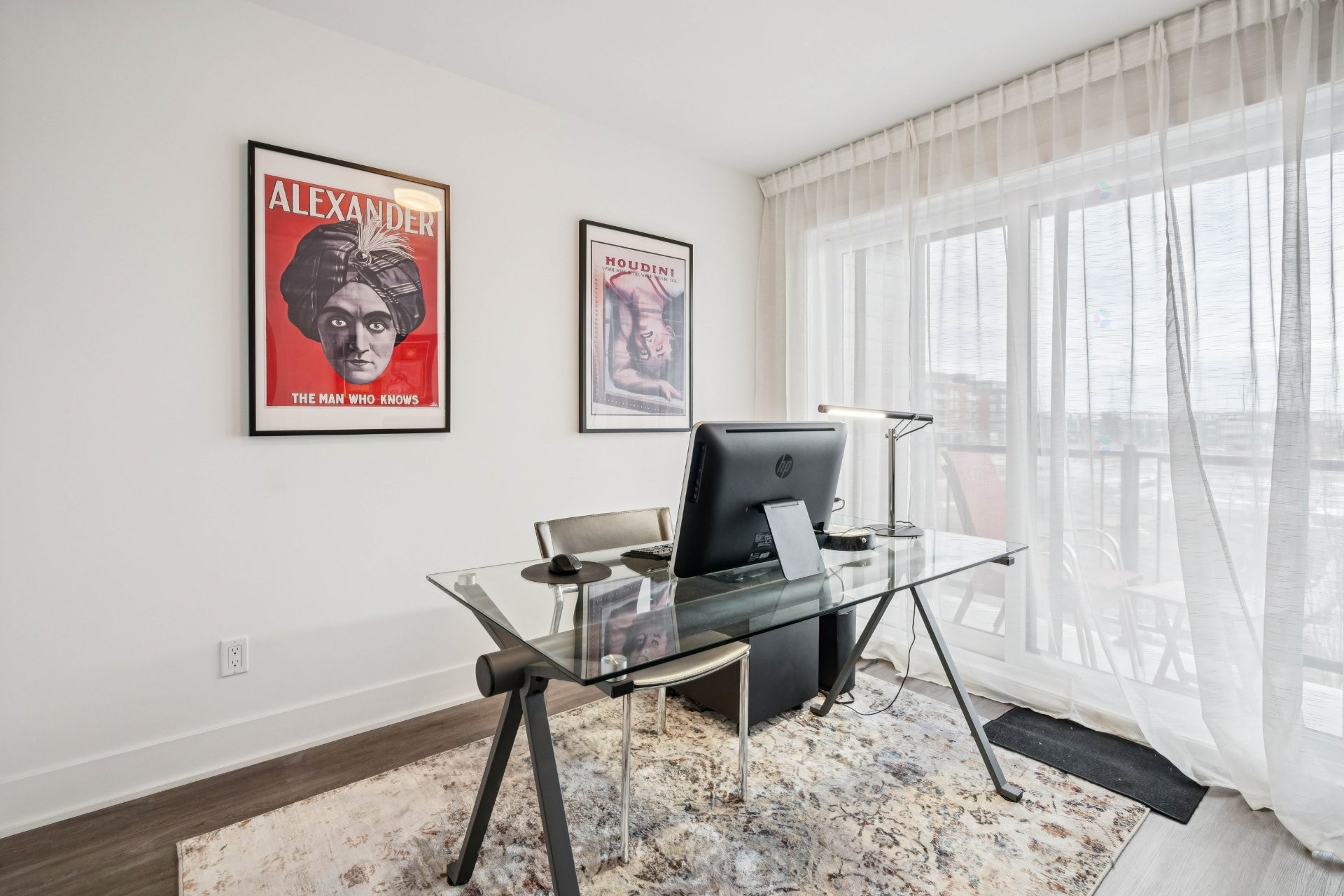 









393


Rue d'Ambre

,
Candiac,




QC
J5R0S5

