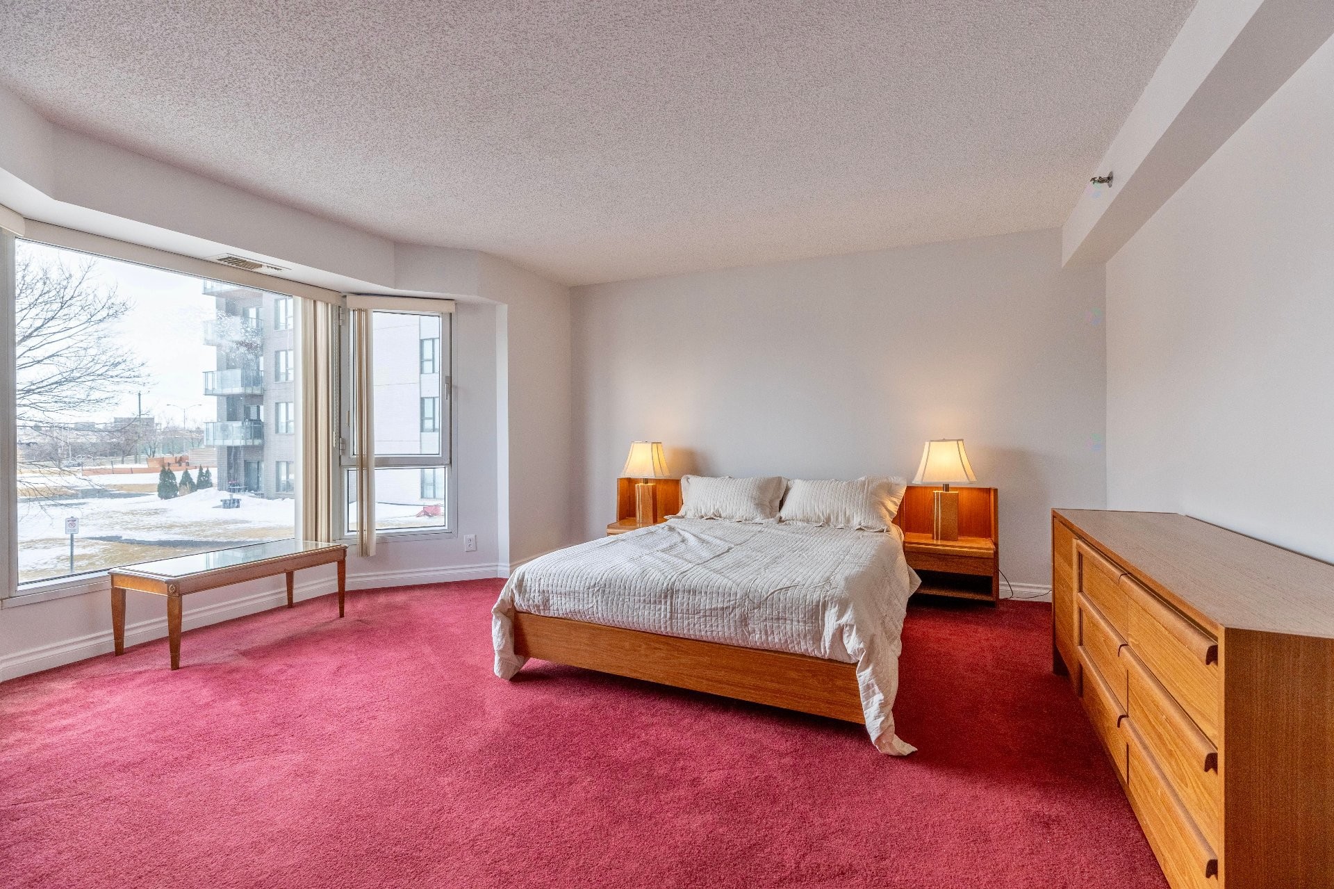 









8255


Boul. St-Laurent

, 204,
Brossard,




QC
J4X2A7

