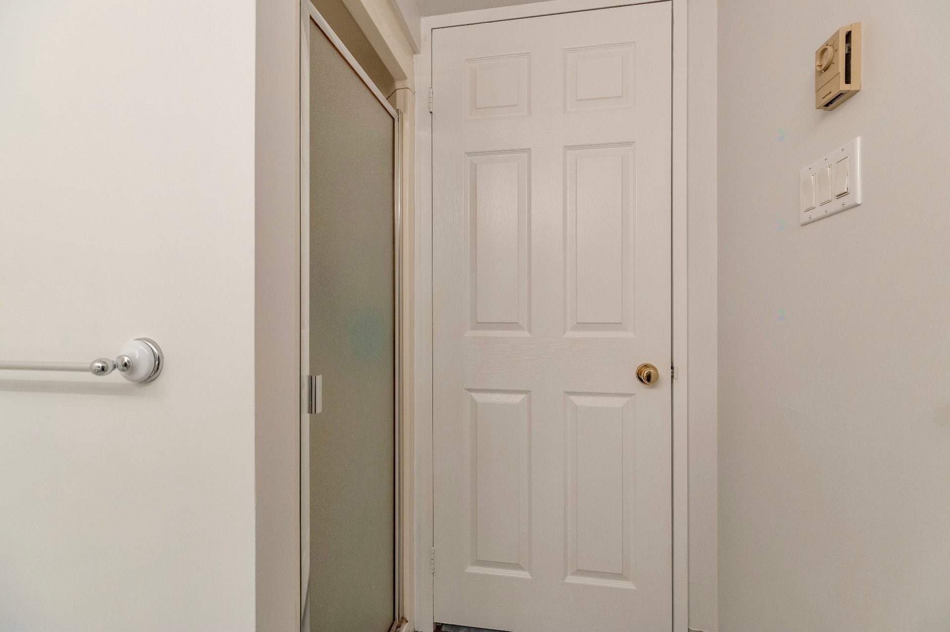 









8255


Boul. St-Laurent

, 204,
Brossard,




QC
J4X2A7

