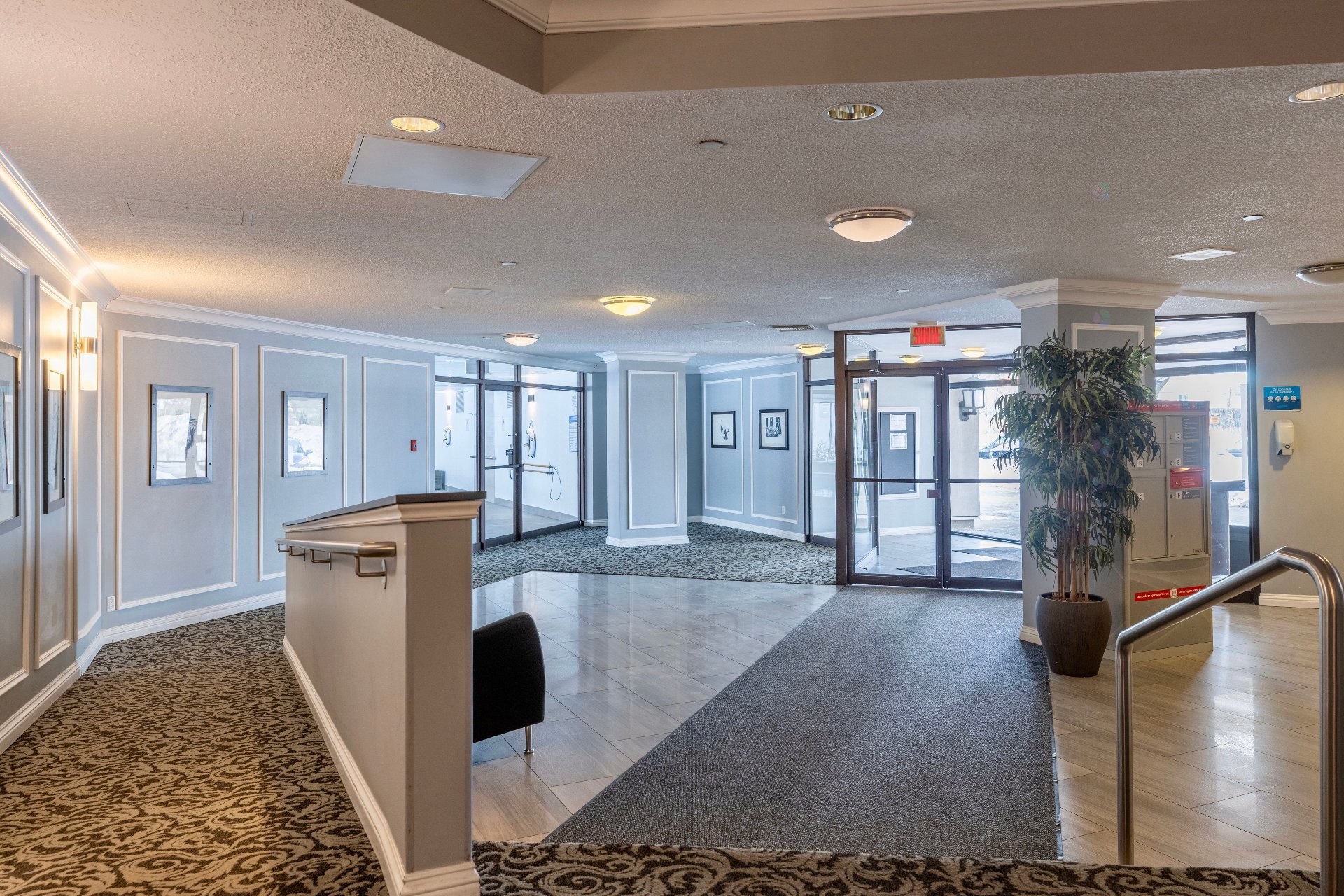 









8255


Boul. St-Laurent

, 204,
Brossard,




QC
J4X2A7

