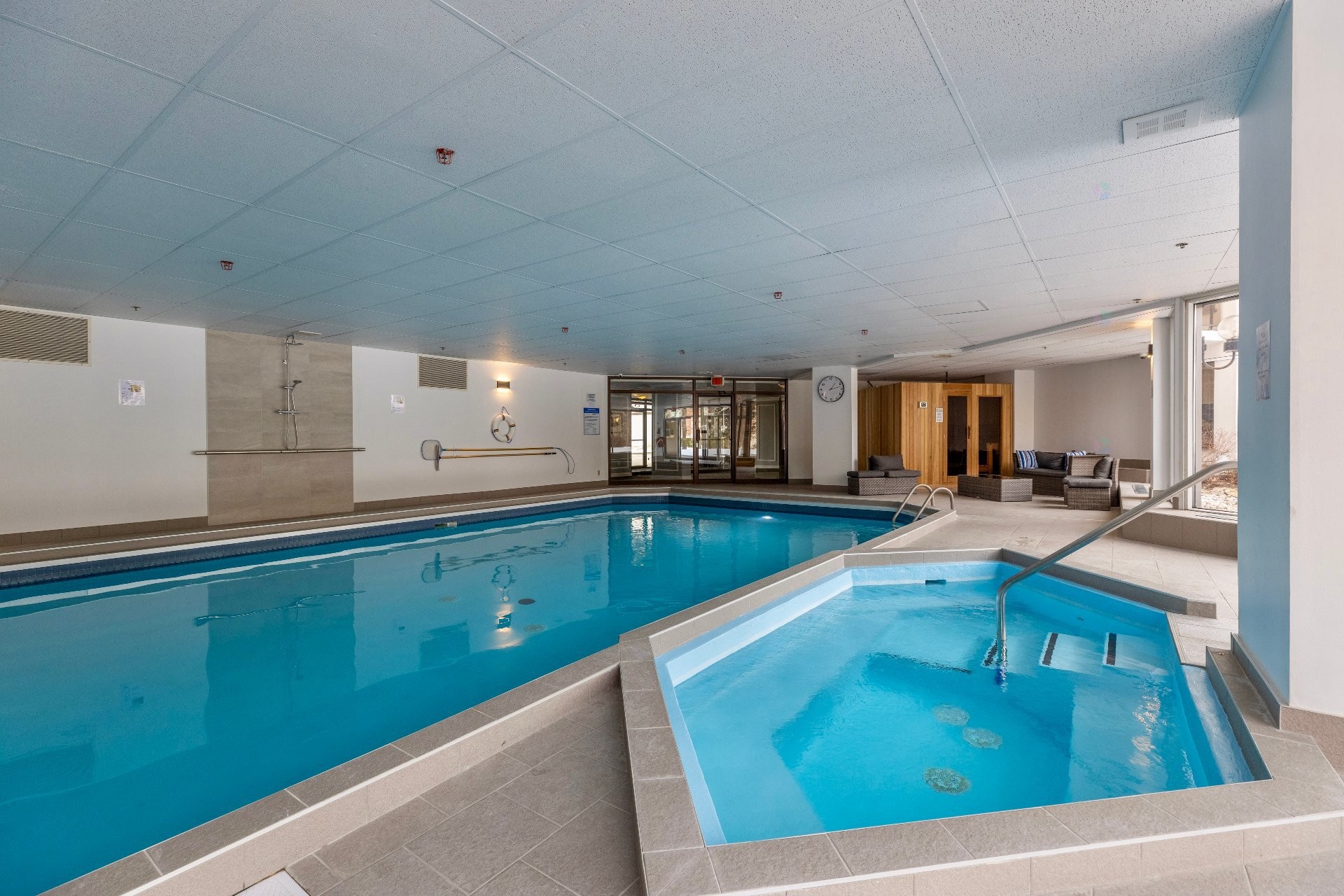 









8255


Boul. St-Laurent

, 204,
Brossard,




QC
J4X2A7

