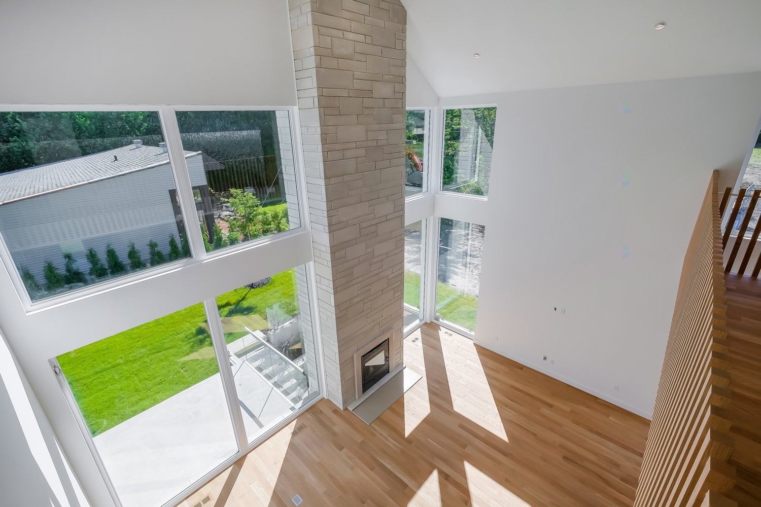 









4010


Rue de la Fougère

,
Saint-Bruno-de-Montarville,




QC
J3V4P6

