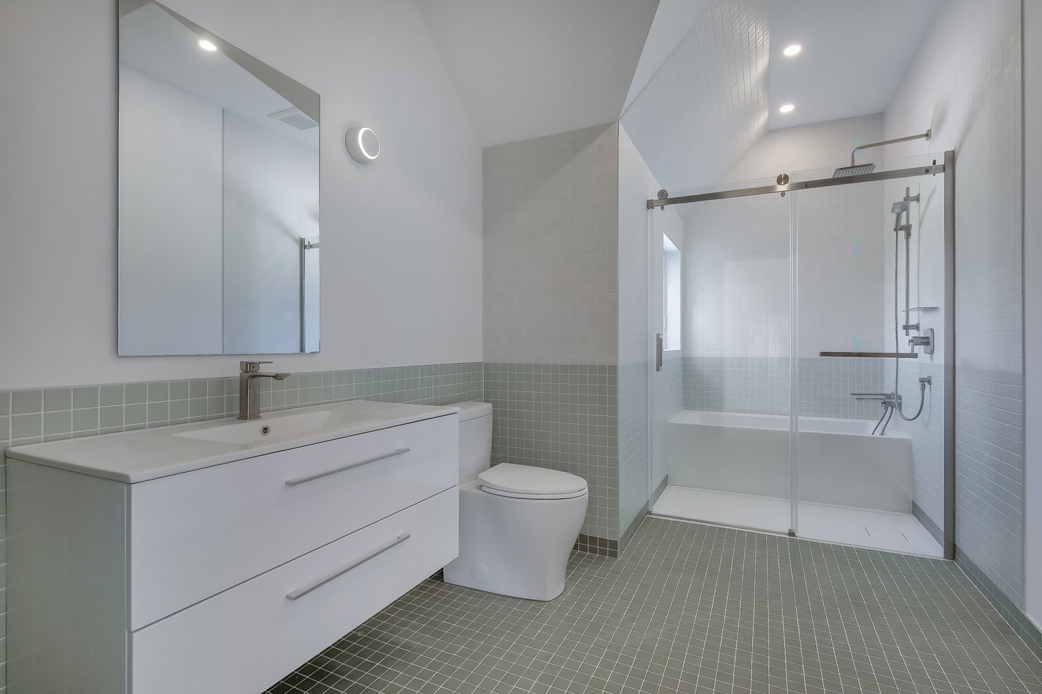 









4010


Rue de la Fougère

,
Saint-Bruno-de-Montarville,




QC
J3V4P6

