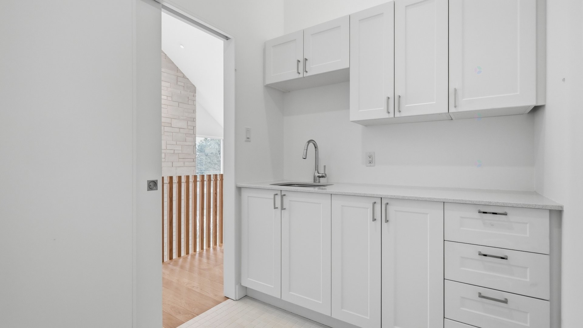 









4010


Rue de la Fougère

,
Saint-Bruno-de-Montarville,




QC
J3V4P6

