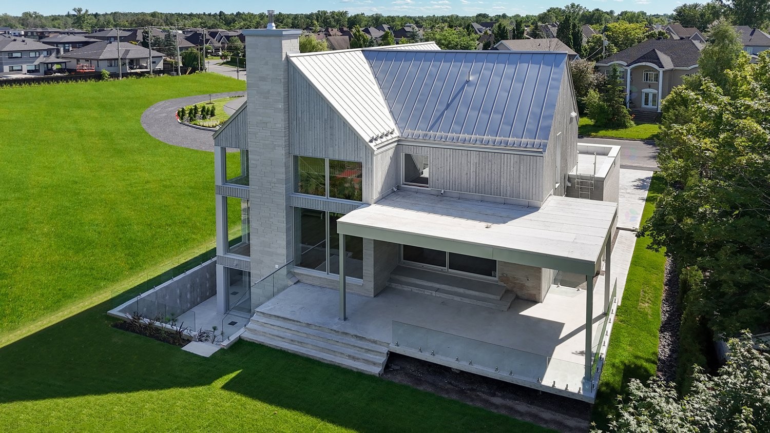 









4010


Rue de la Fougère

,
Saint-Bruno-de-Montarville,




QC
J3V4P6

