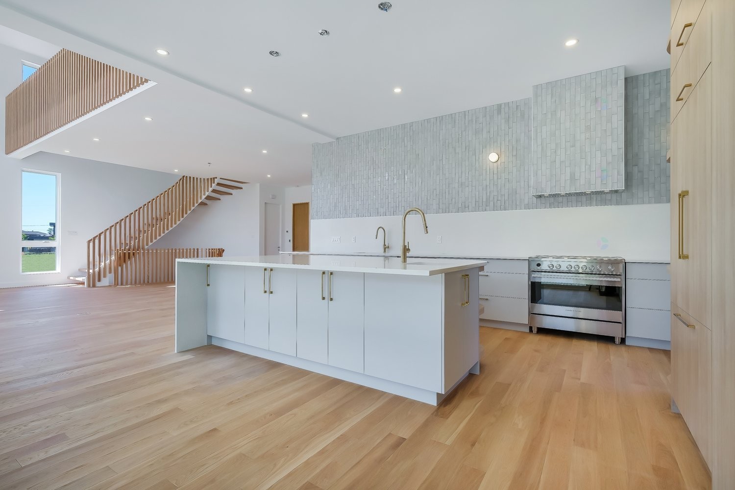 









4010


Rue de la Fougère

,
Saint-Bruno-de-Montarville,




QC
J3V4P6

