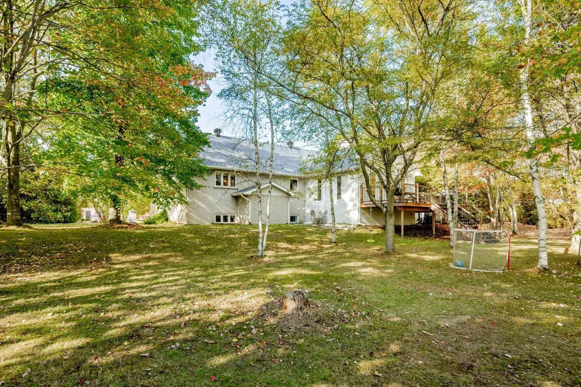 









850


Av. du Parc

,
Sherbrooke (Brompton/Rock Forest/Saint-Élie/Deauville),




QC
J1N3N8

