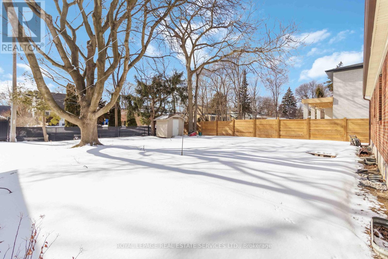 












MAIN - 2046 REDAN DRIVE

,
Mississauga,




Ontario
L4Y1N8

