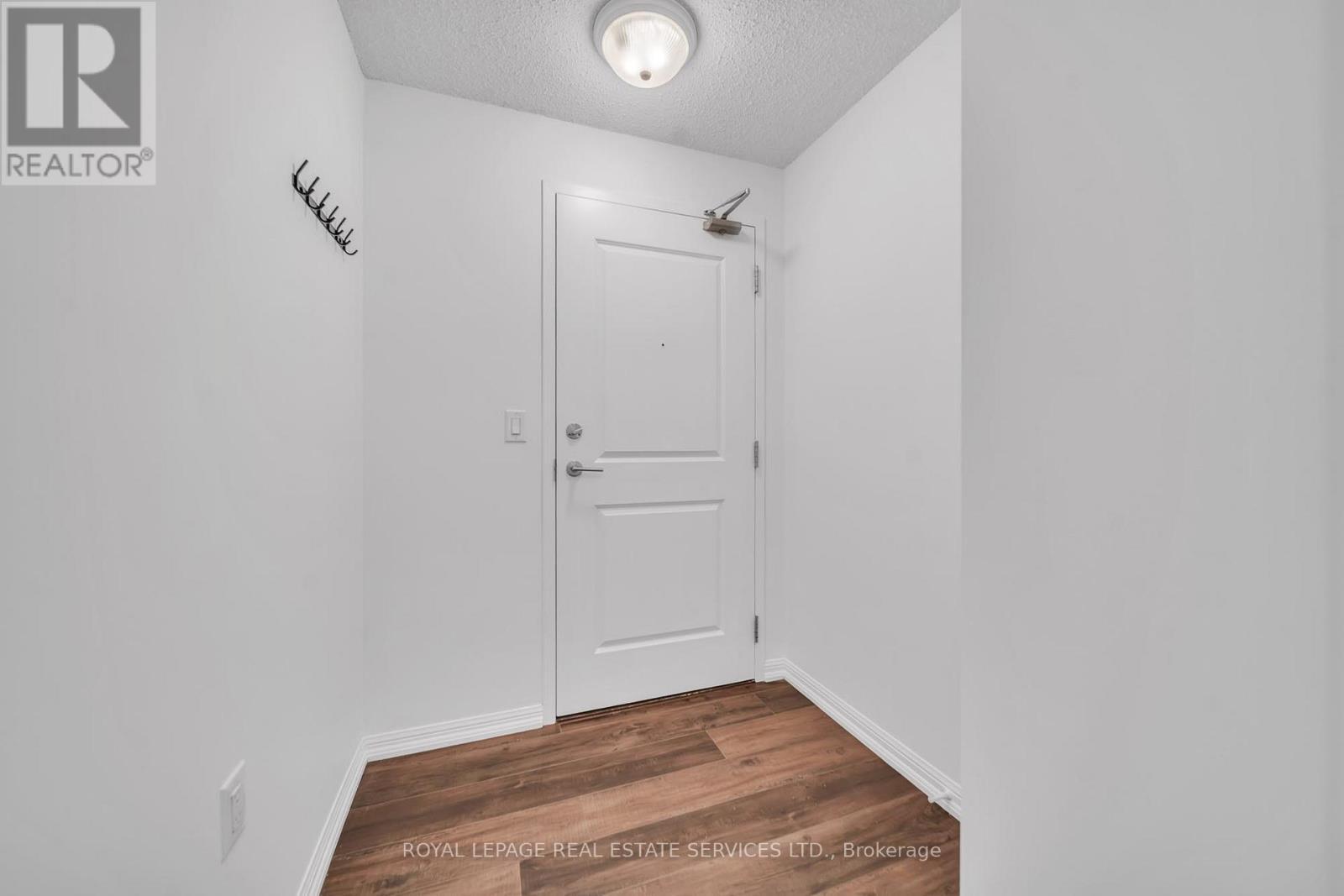 












502 - 125 WESTERN BATTERY ROAD

,
Toronto,




Ontario
M6K3R8

