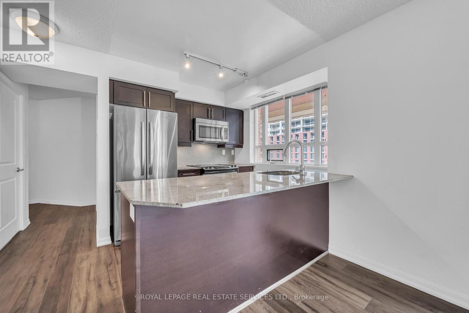 












502 - 125 WESTERN BATTERY ROAD

,
Toronto,




Ontario
M6K3R8

