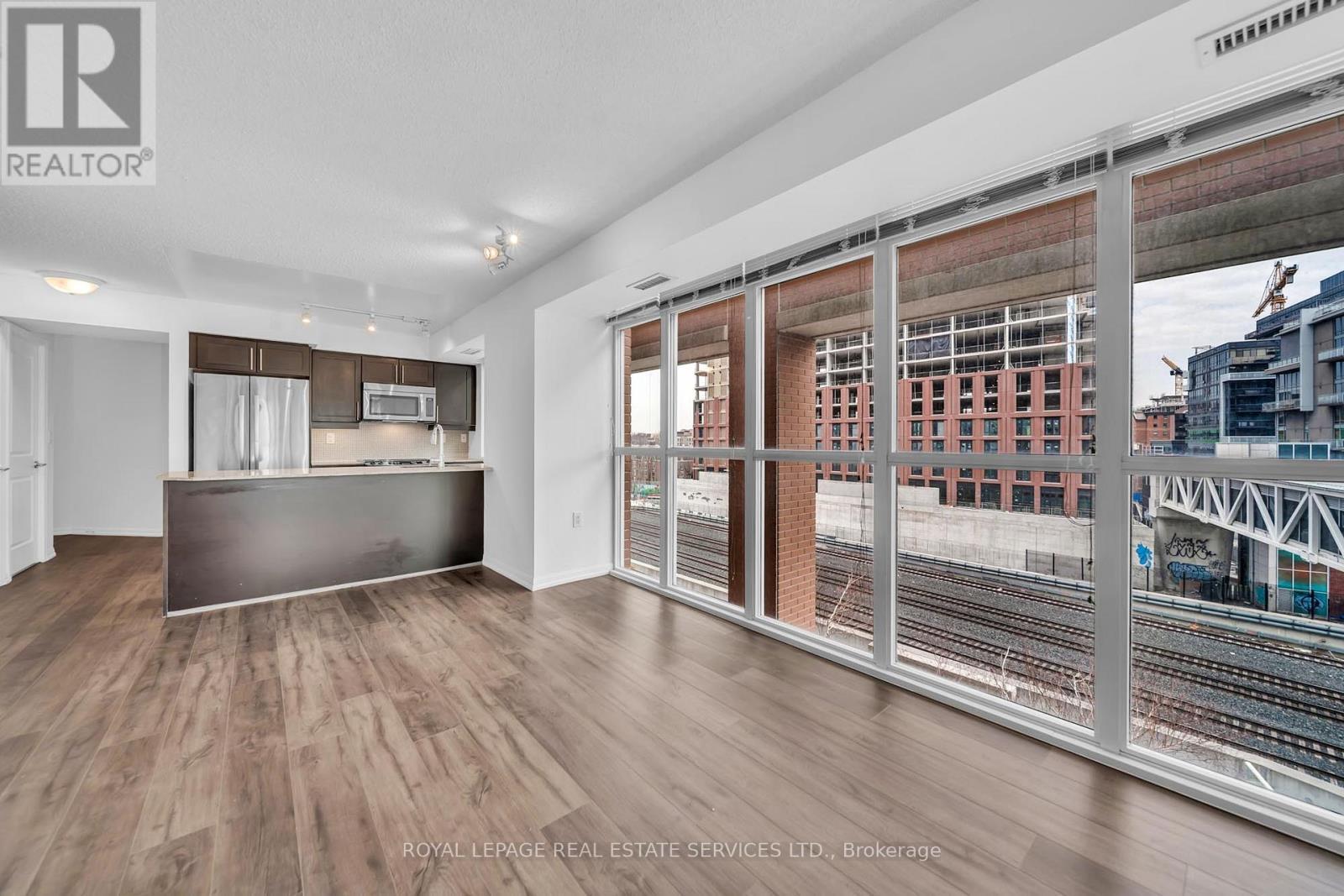 












502 - 125 WESTERN BATTERY ROAD

,
Toronto,




Ontario
M6K3R8

