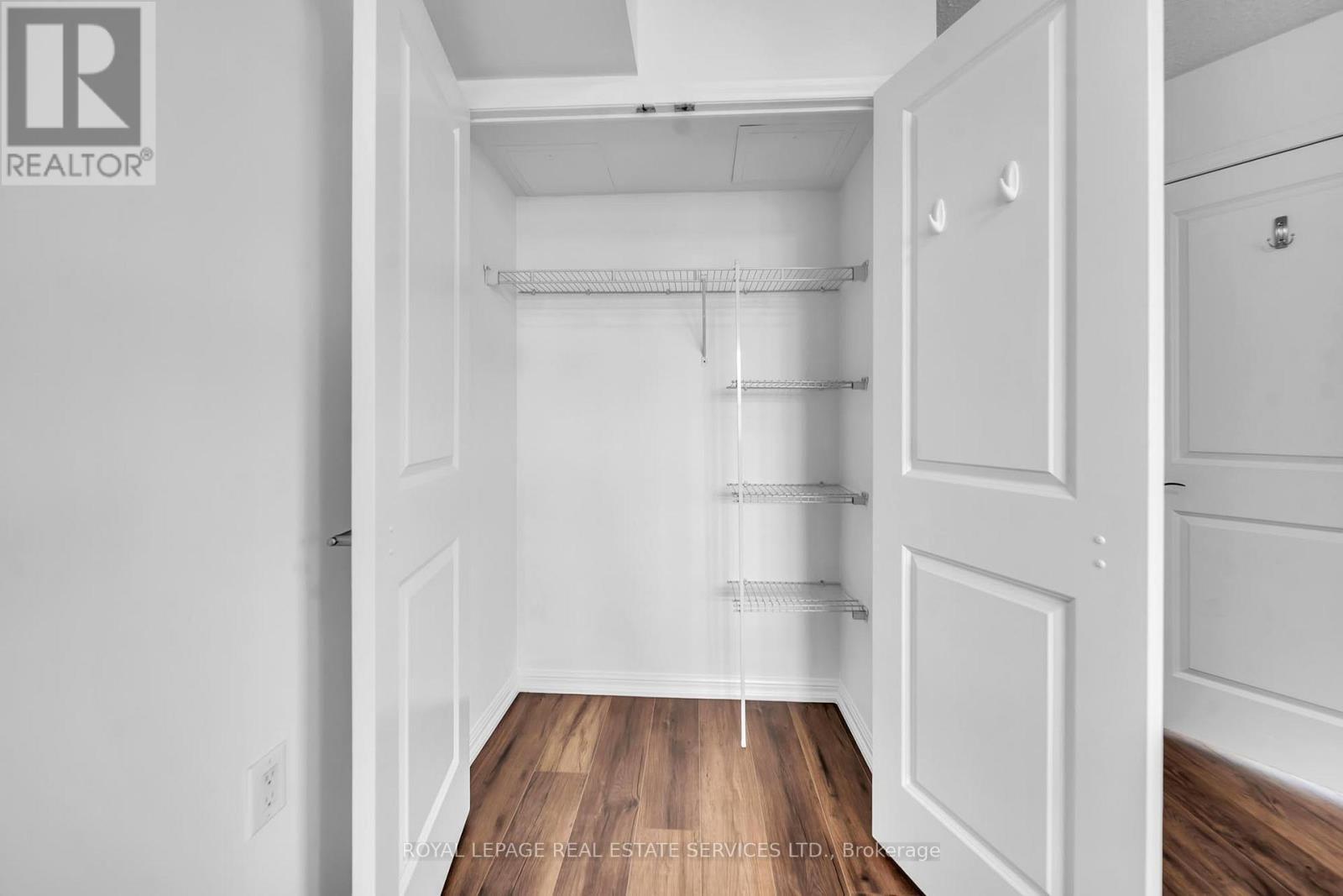 












502 - 125 WESTERN BATTERY ROAD

,
Toronto,




Ontario
M6K3R8

