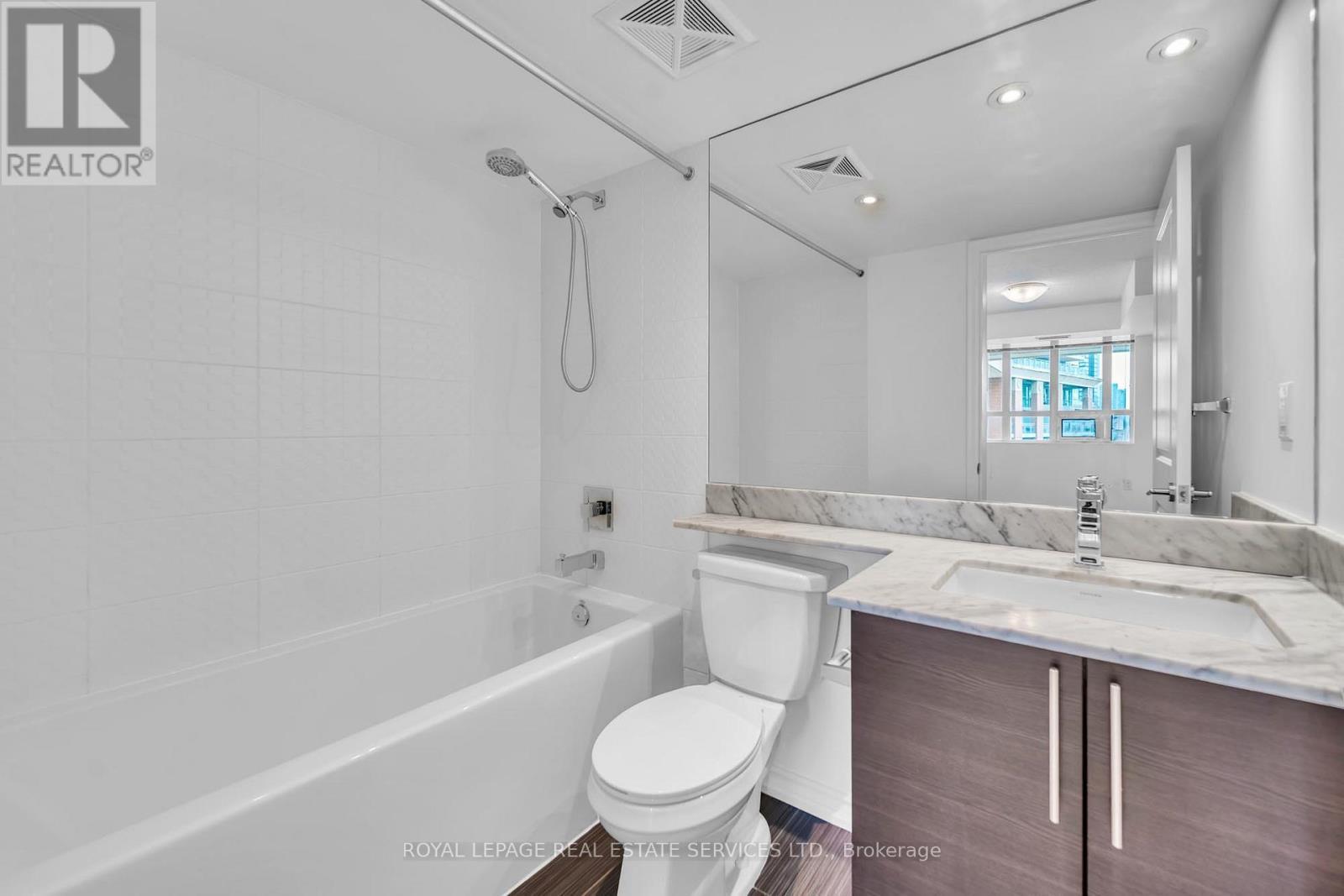 












502 - 125 WESTERN BATTERY ROAD

,
Toronto,




Ontario
M6K3R8

