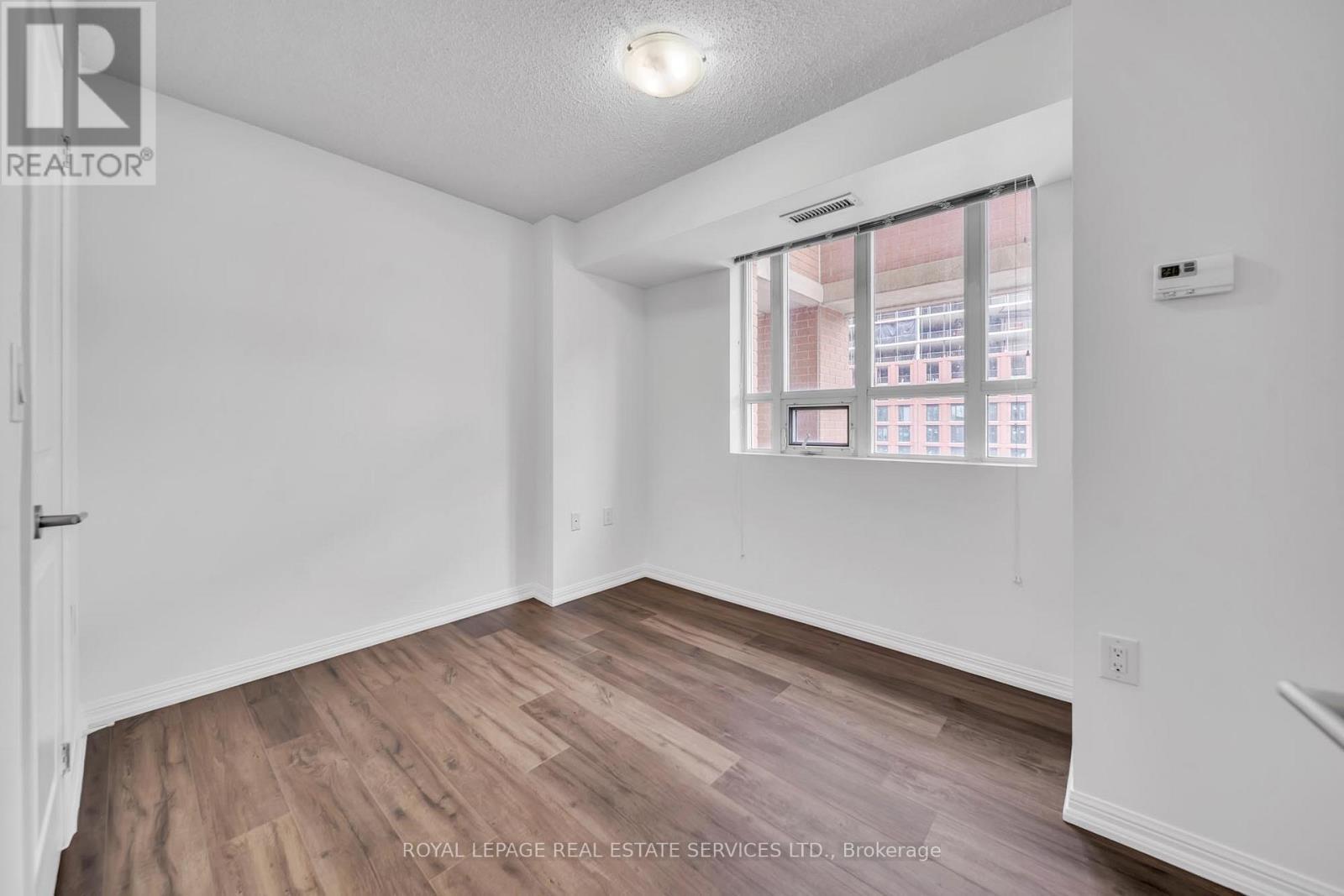 












502 - 125 WESTERN BATTERY ROAD

,
Toronto,




Ontario
M6K3R8

