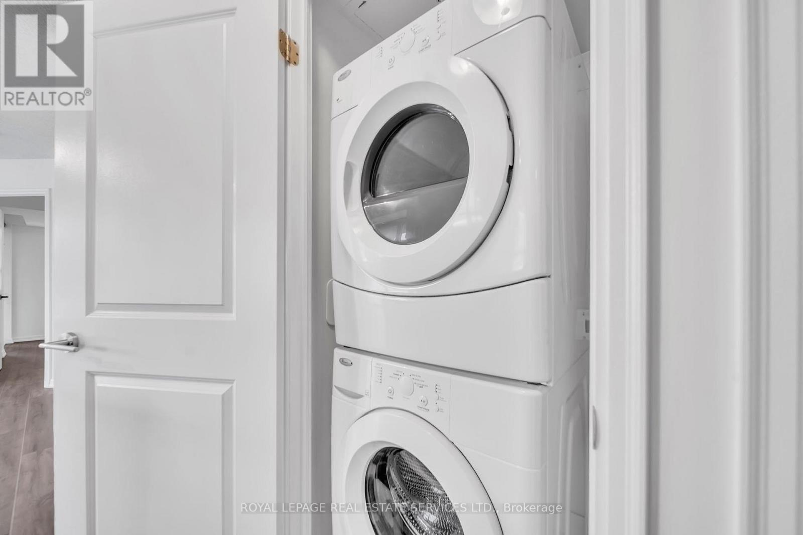 












502 - 125 WESTERN BATTERY ROAD

,
Toronto,




Ontario
M6K3R8

