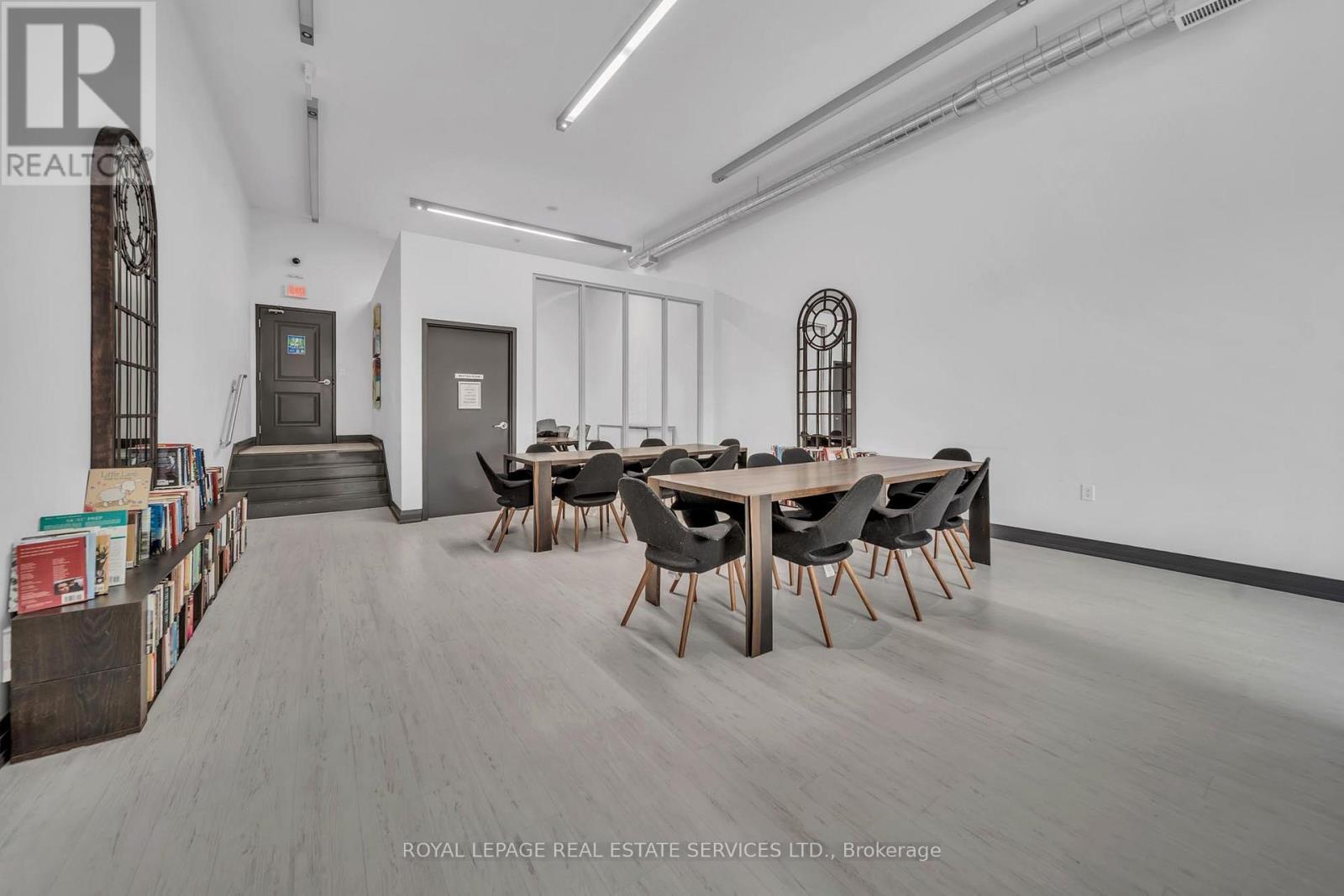 












502 - 125 WESTERN BATTERY ROAD

,
Toronto,




Ontario
M6K3R8

