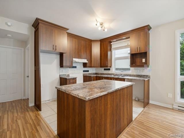 









62


Rue de l'Emerald

, 1,
Gatineau (Aylmer),




QC
J9J1N4

