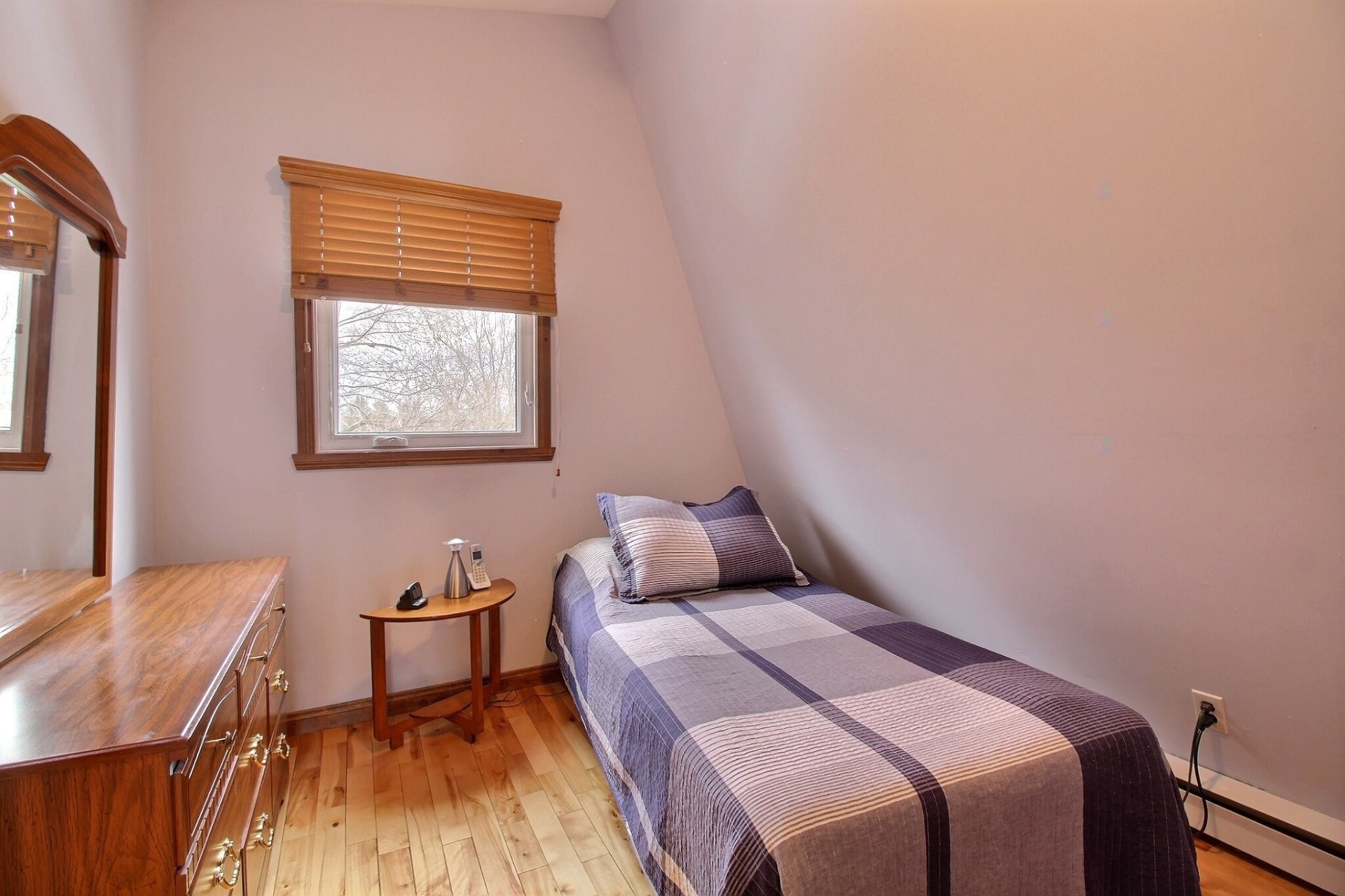 









2260


Rue Galipeau

,
Magog,




QC
J1X5V1

