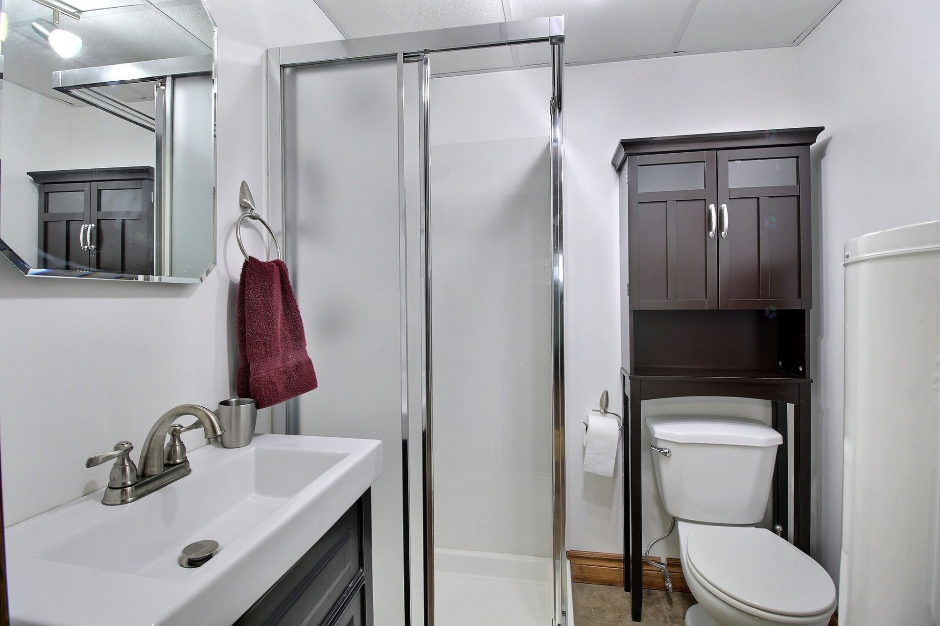 









2260


Rue Galipeau

,
Magog,




QC
J1X5V1


