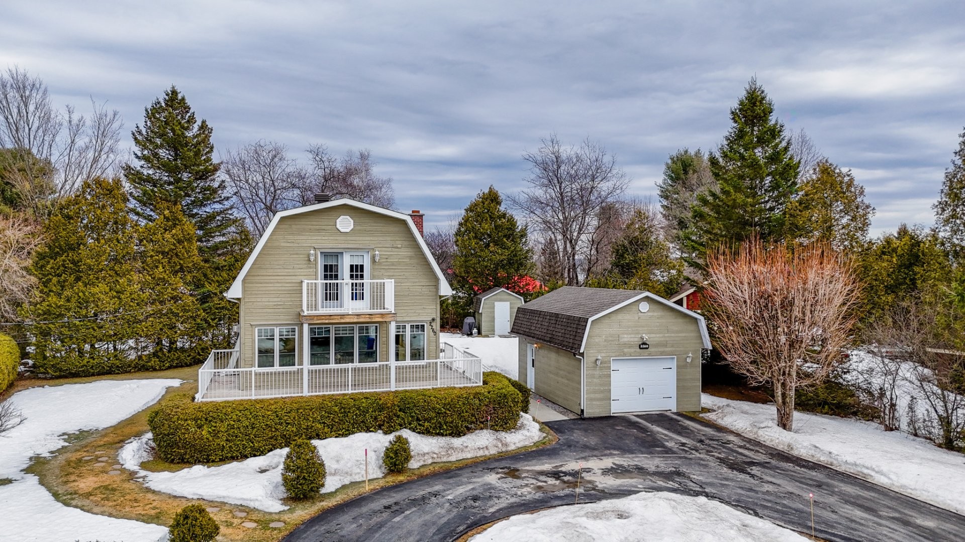 









2260


Rue Galipeau

,
Magog,




QC
J1X5V1

