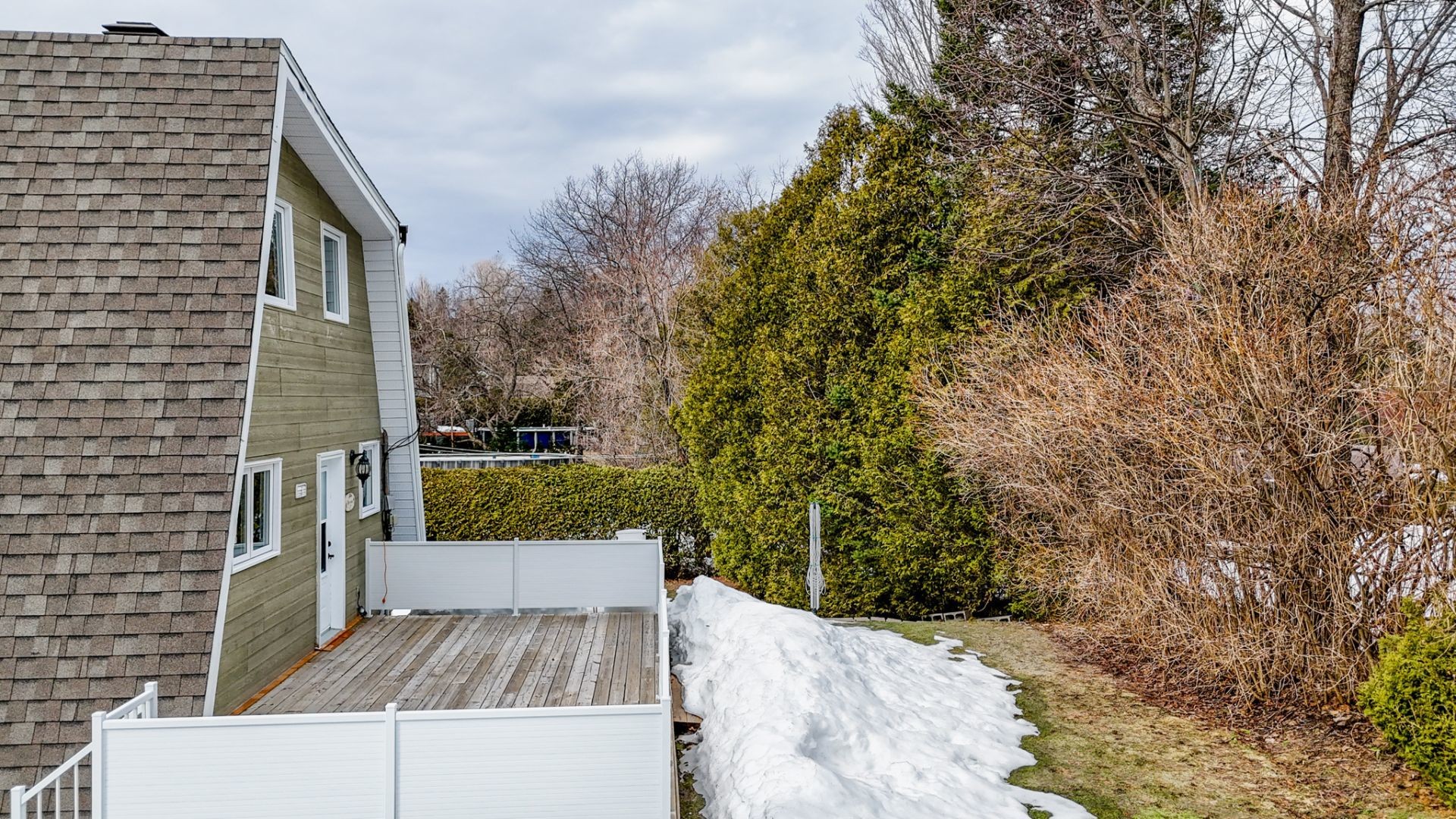 









2260


Rue Galipeau

,
Magog,




QC
J1X5V1

