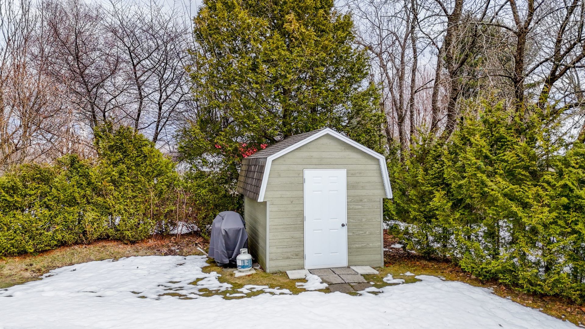 









2260


Rue Galipeau

,
Magog,




QC
J1X5V1

