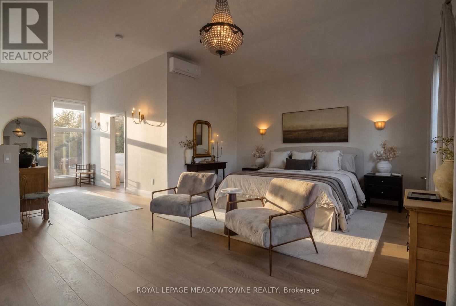 












1562 GORE ROAD

,
Puslinch,




Ontario
N0B2J0

