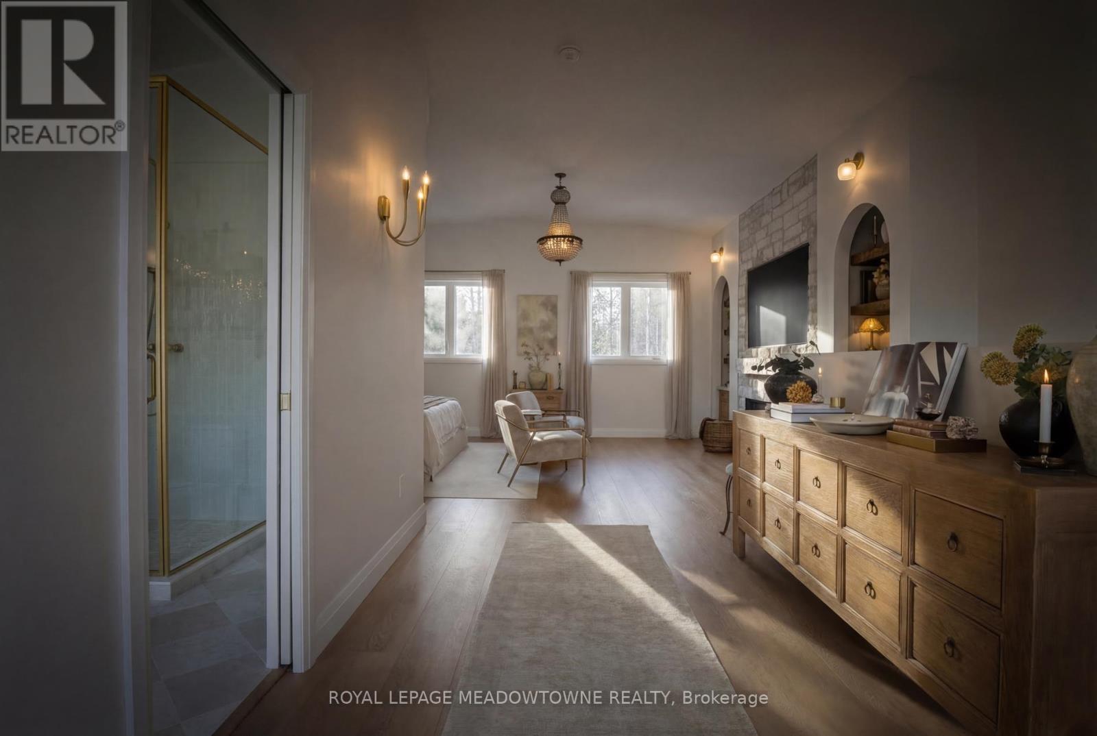 












1562 GORE ROAD

,
Puslinch,




Ontario
N0B2J0

