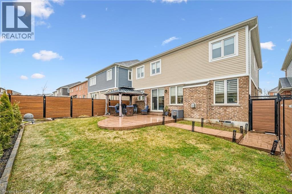 












228 RIDGE Road

,
Cambridge,




Ontario
N2E0C2

