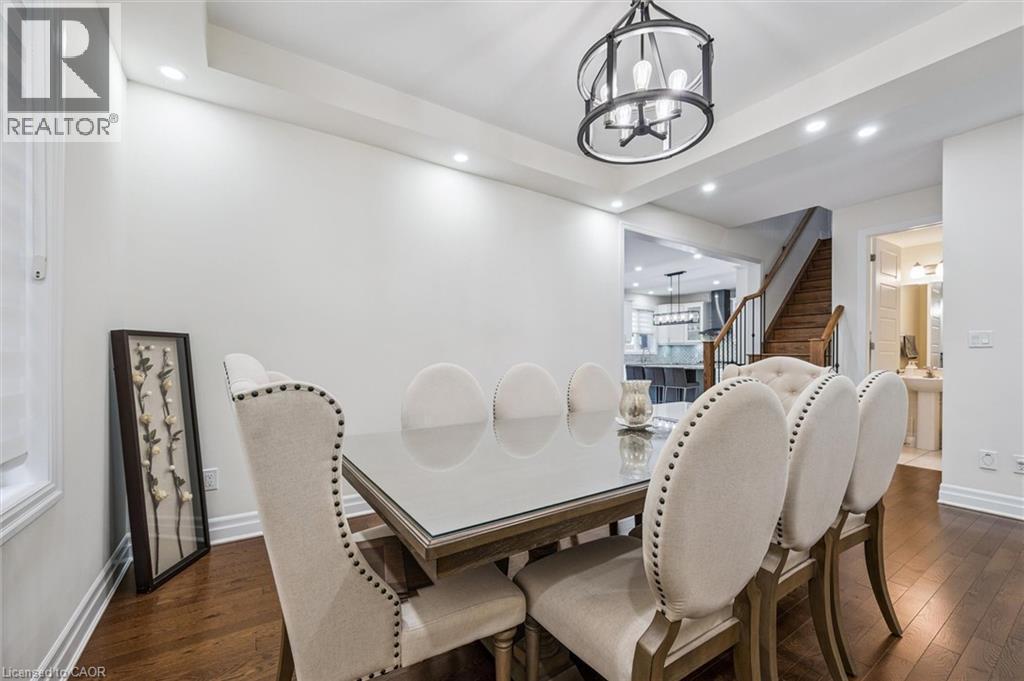 












228 RIDGE Road

,
Cambridge,




Ontario
N2E0C2

