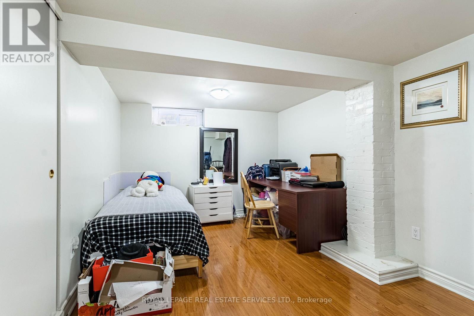 












14 KILBARRY ROAD

,
Toronto,




Ontario
M5P1K5

