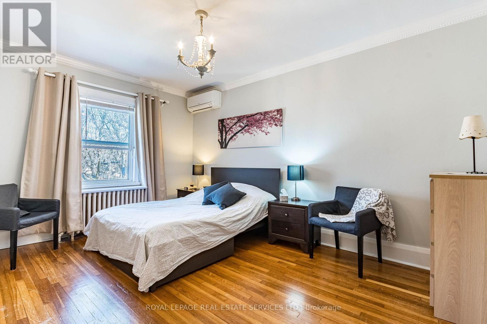 












14 KILBARRY ROAD

,
Toronto,




Ontario
M5P1K5

