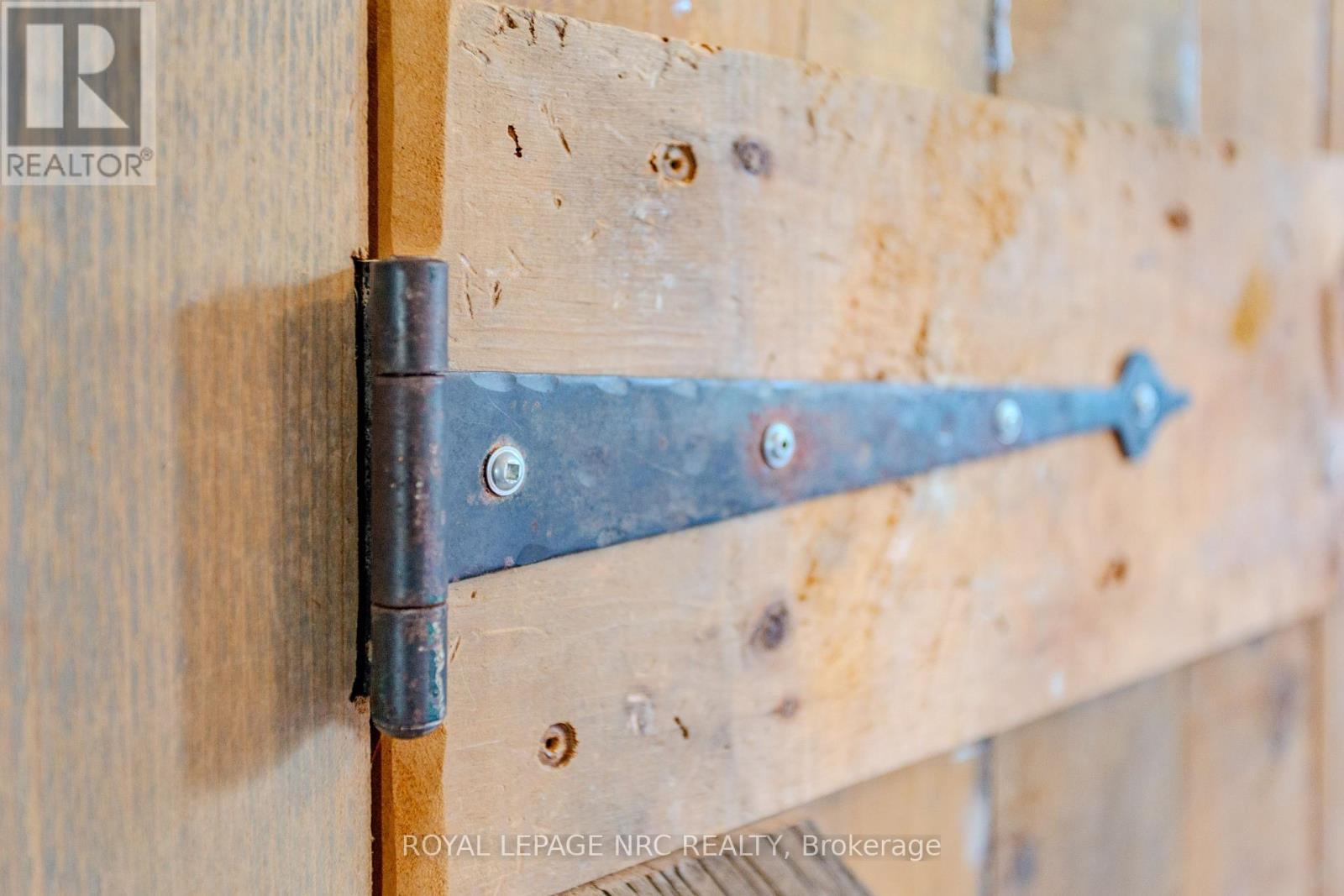 












270 CHERRYWOOD AVENUE

,
Fort Erie (Crystal Beach),




Ontario
L0S1B0

