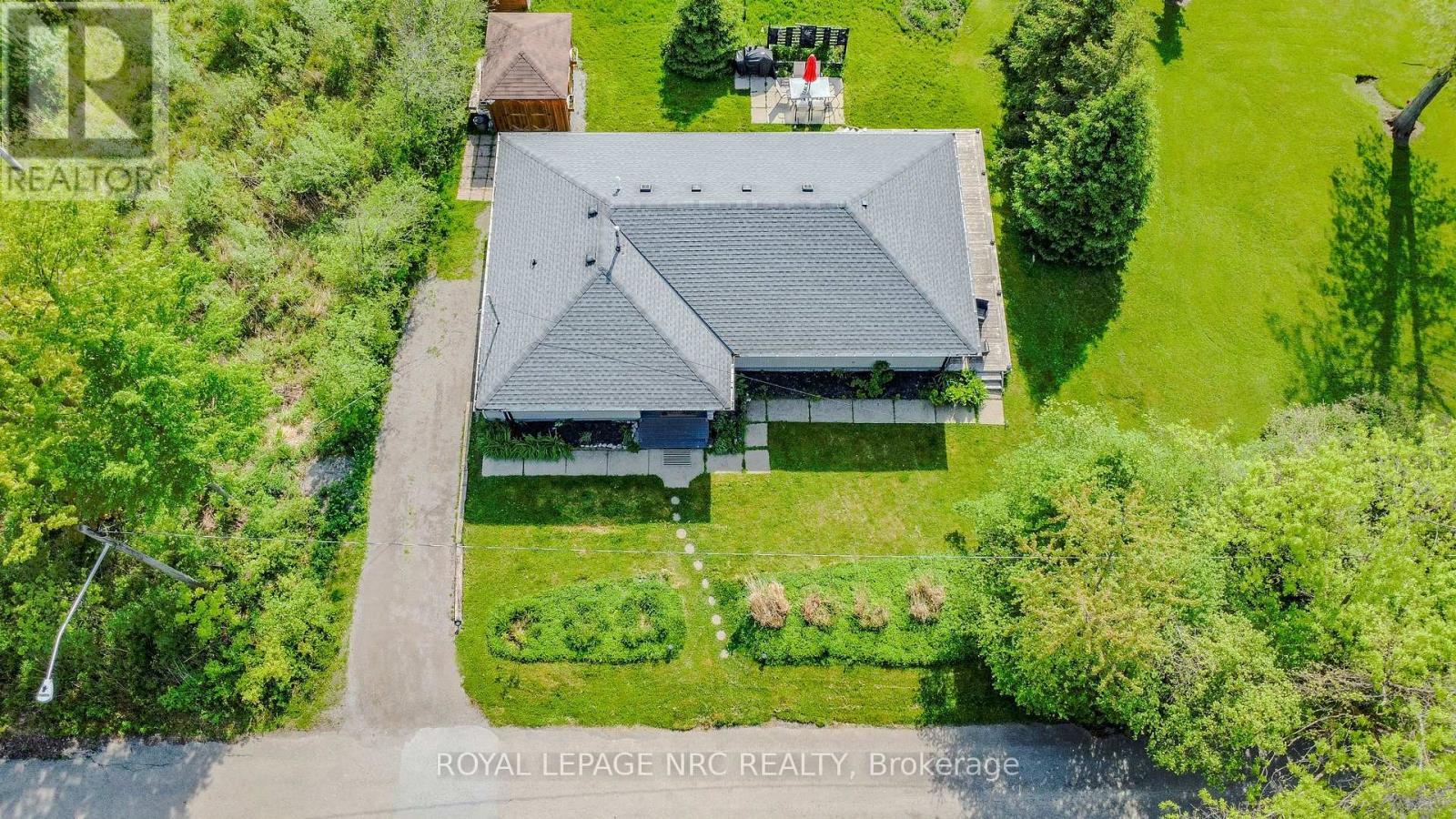 












270 CHERRYWOOD AVENUE

,
Fort Erie (Crystal Beach),




Ontario
L0S1B0

