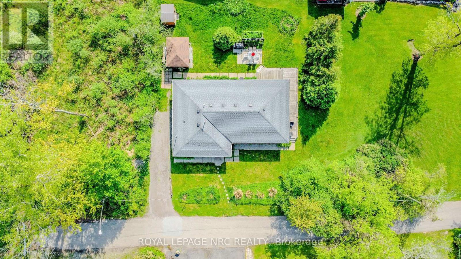 












270 CHERRYWOOD AVENUE

,
Fort Erie (Crystal Beach),




Ontario
L0S1B0

