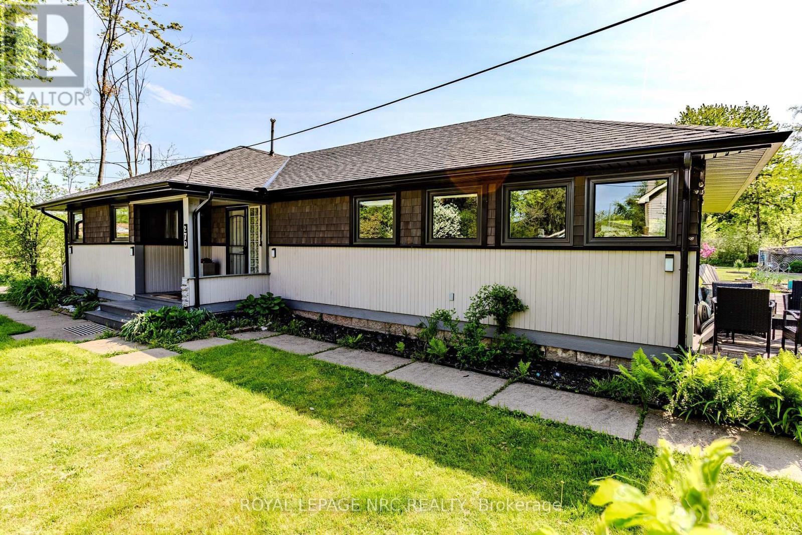 












270 CHERRYWOOD AVENUE

,
Fort Erie (Crystal Beach),




Ontario
L0S1B0

