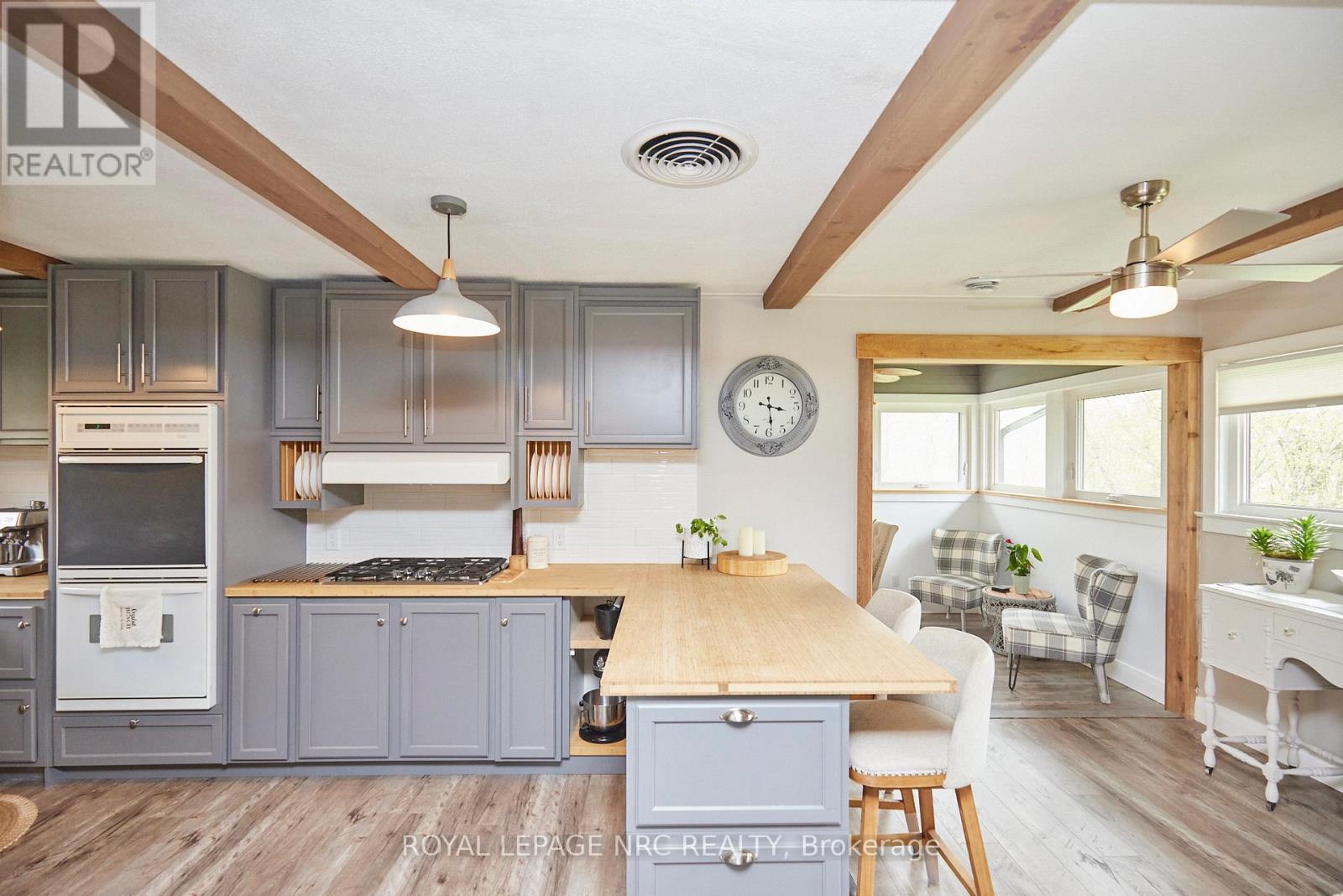 












270 CHERRYWOOD AVENUE

,
Fort Erie (Crystal Beach),




Ontario
L0S1B0

