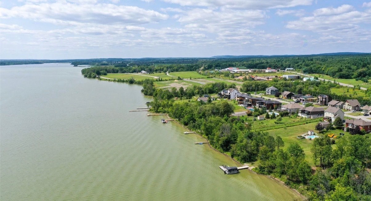 









2668


Ch. Salomon-Dicaire

,
Papineauville,







QC
J0V1R0

