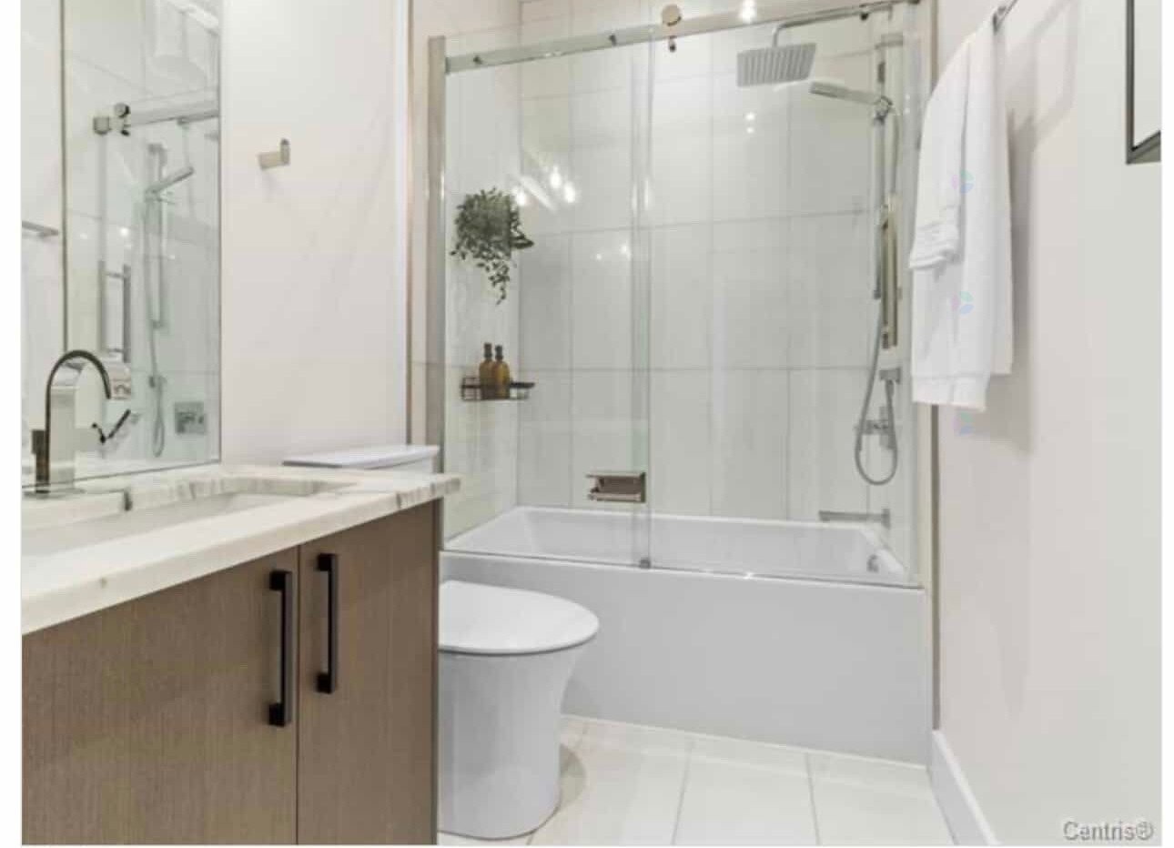 









8840


Rue Berri

,
Montréal (Ahuntsic-Cartierville),




QC
H2M1P6

