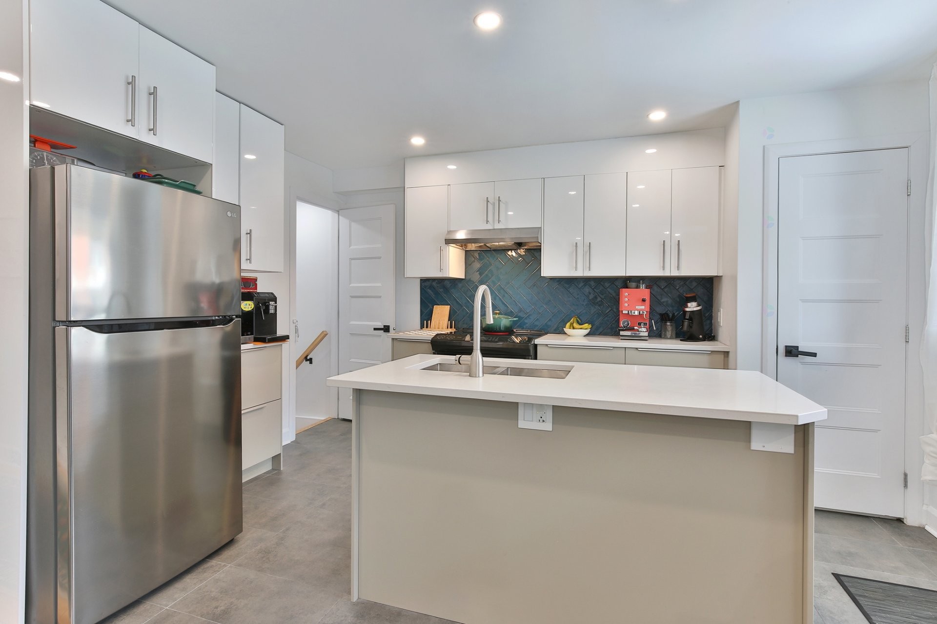 









707


Rue Du Quesne

,
Montréal (Mercier/Hochelaga-Maisonneuve),




QC
H1N2W2

