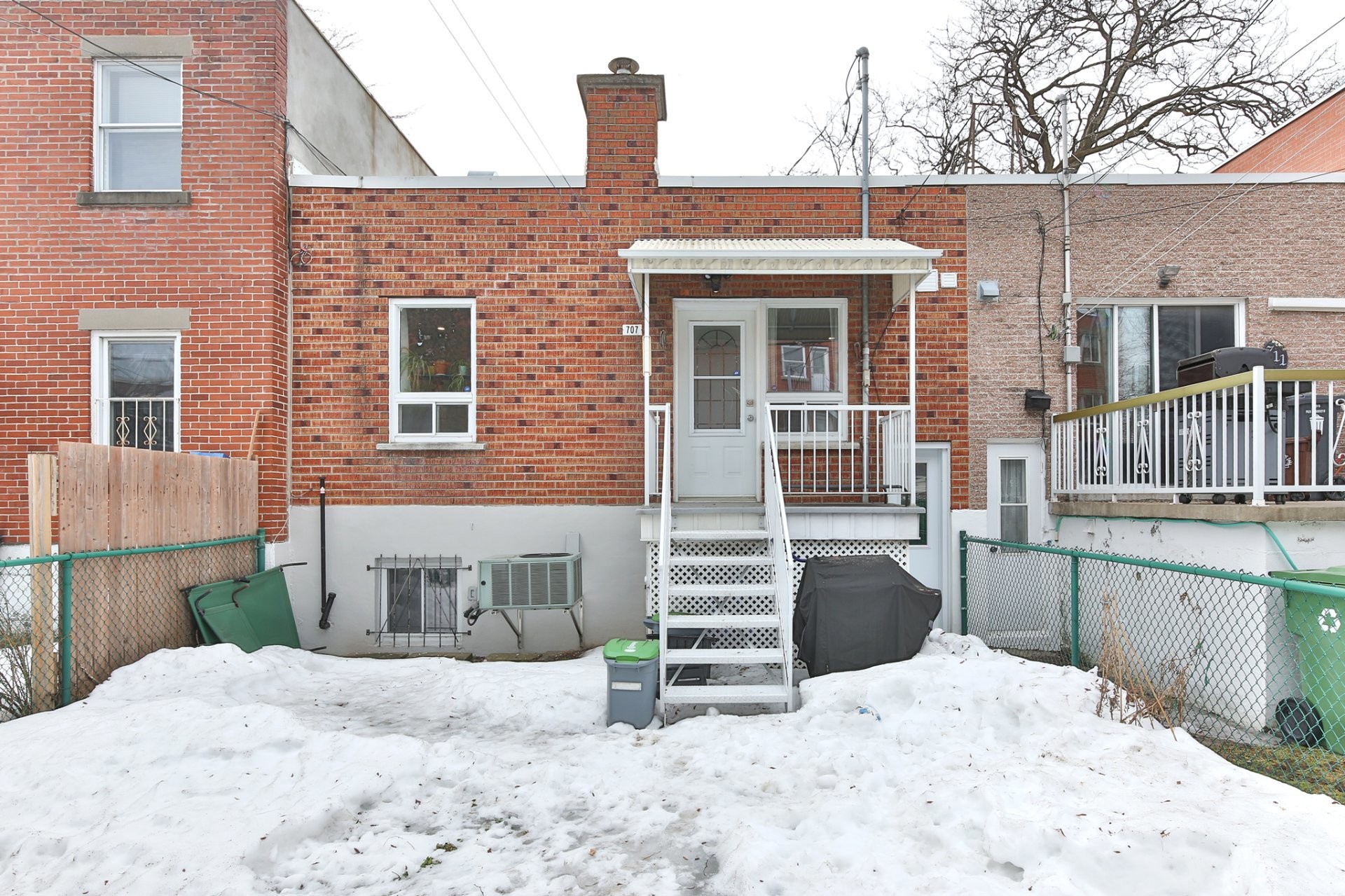 









707


Rue Du Quesne

,
Montréal (Mercier/Hochelaga-Maisonneuve),




QC
H1N2W2

