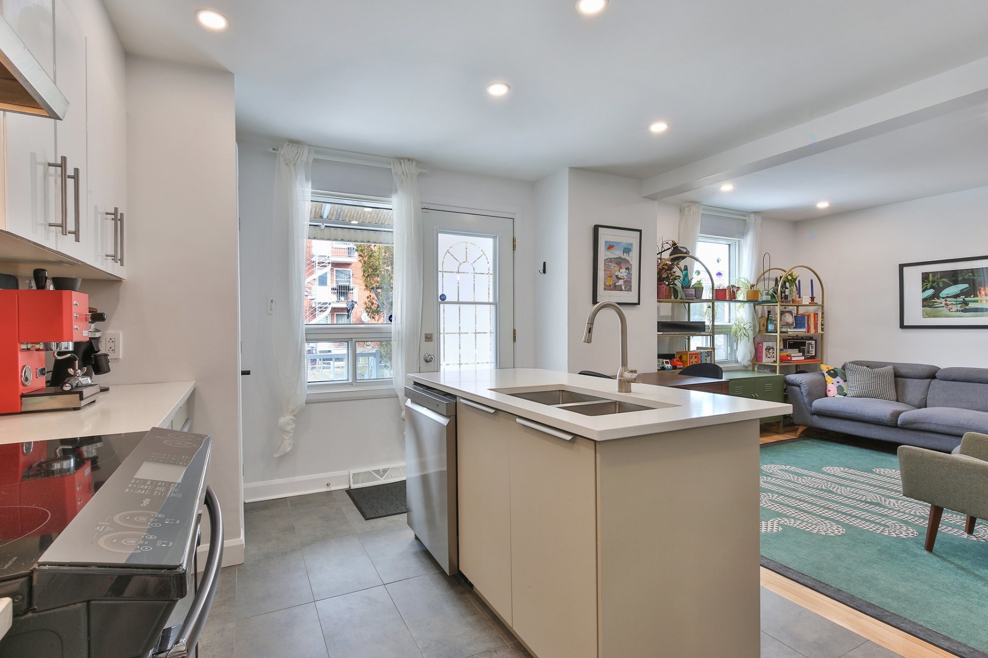 









707


Rue Du Quesne

,
Montréal (Mercier/Hochelaga-Maisonneuve),




QC
H1N2W2

